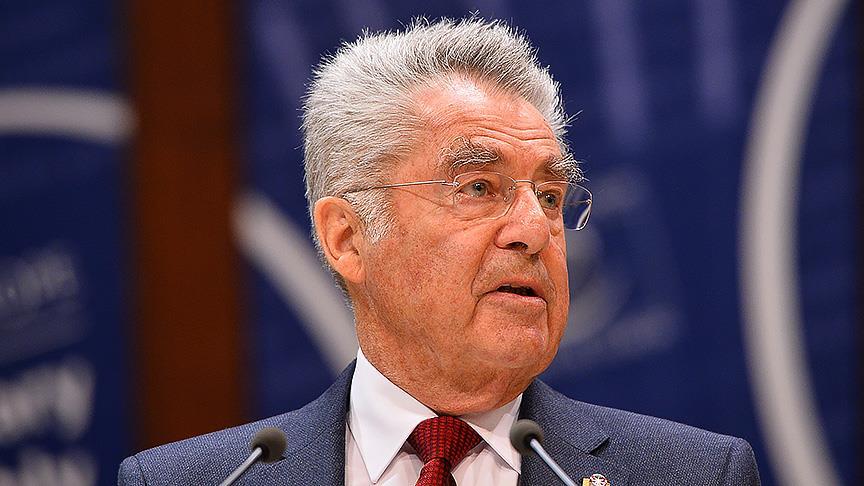 Avusturya'da eski Cumhurbaşkanı: Çok fazla sağ popülist söylemin temsil  edildiği, sağcı bir hükümet
